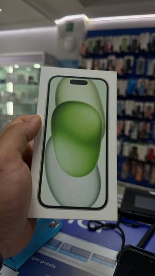iPhone 15 256GB Verde Grado AB