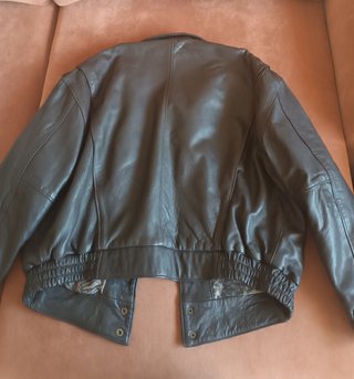 Chaqueta vintage estilo bomber  de cuero marrón