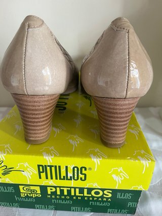Zapatos Pitillos Beige Talla 41
