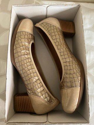 Zapatos Pitillos Beige Talla 41