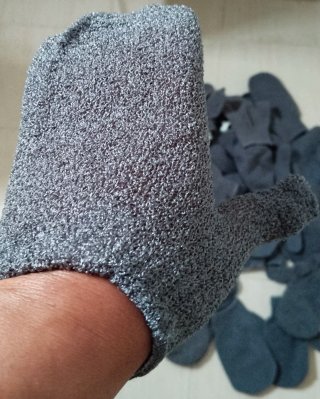 Guantes Exfoliantes Corporales Grises
