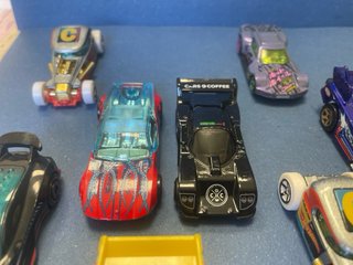 Lotto 12 Macchinine Hot Wheels