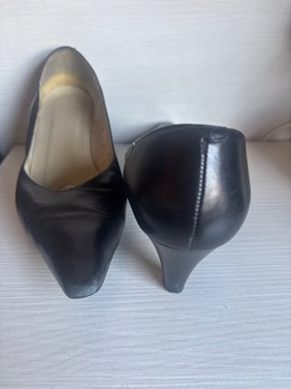 Zapatos de tacón negros