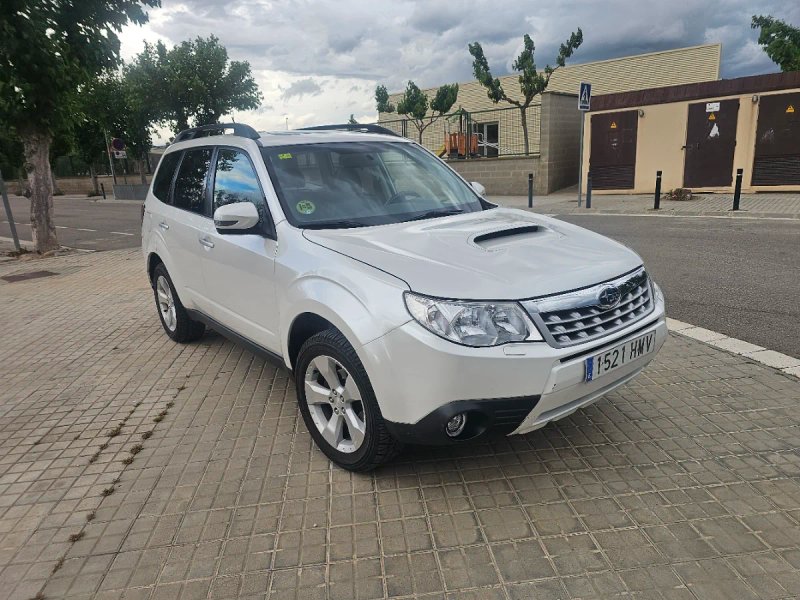 Subaru Forester 2012 - foto 1