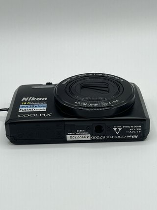 Nikon Coolpix S7000 fotocamera digitale
