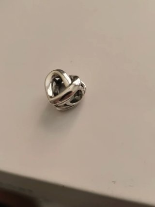 Pulsera Pandora S925 ALE(original) con 9 Charms