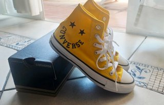Converse Amarillas Talla 36. Nuevas, sin estrenar