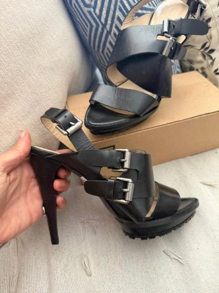 Zapatos Gloria Ortiz Talla 40 Negros