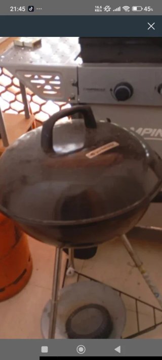 Barbacoa Negra y Naranja