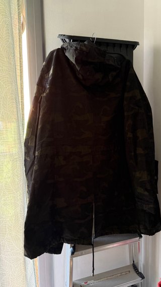 Parka Guess Camuflaje Hombre