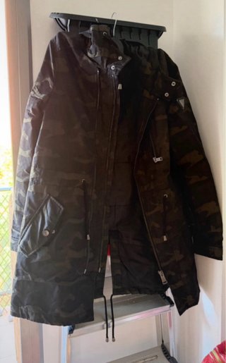 Parka Guess Camuflaje Hombre