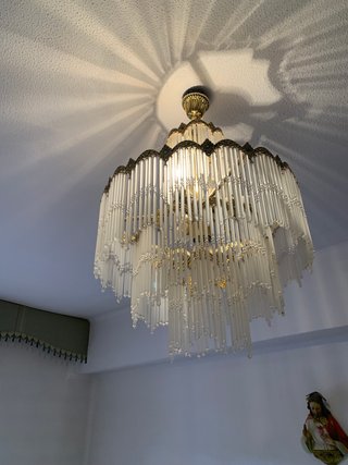 Lámpara colgante de cristal y metal