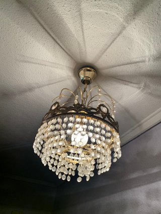 Lámpara colgante de cristal y metal