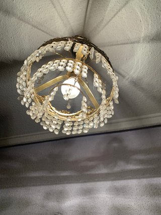 Lámpara colgante de cristal y metal