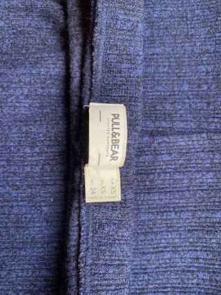 Falda midi de punto azul marino