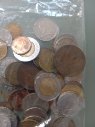 Mix di monete straniere e italiane