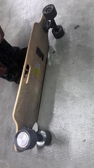 Longboard CAROMA con diseño