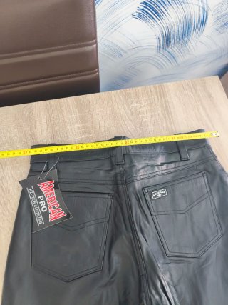 Pantalón American Pro suze 32 equivale aqui la 42