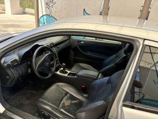 Mercedes-Benz Clase C 2005