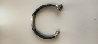 Pulsera cuero negro y acero plateado