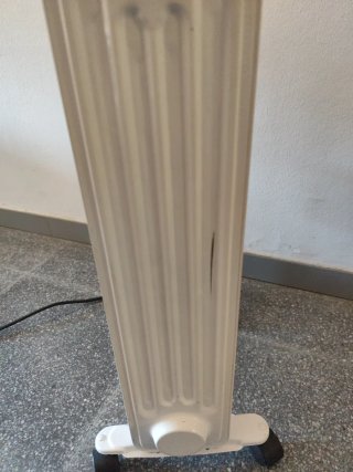 Radiador eléctrico marca Mondial