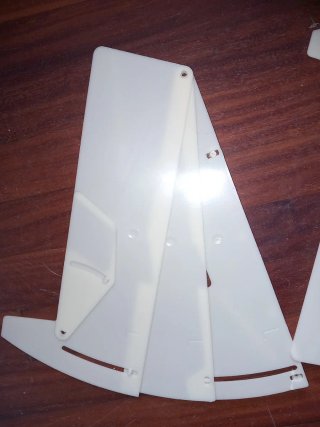 Cerniere per scarpiera in plastica