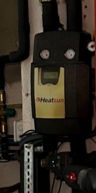 Centralita y bomba agua caliente Heatsun