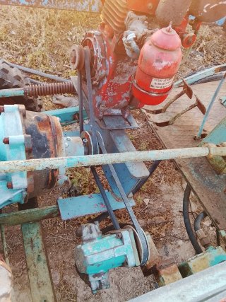 Bertolini 126 Segadora 4 Ruedas Gasolina marcha