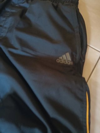 Pantalones Adidas Retro Negro y Dorado
