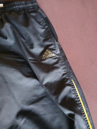 Pantalones Adidas Retro Negro y Dorado