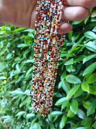Collana donna etnica multifilo micro-perline