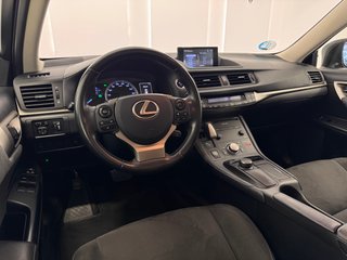 Lexus CT 200h 1.8 136cv Black & Grey