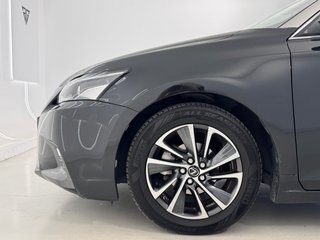 Lexus CT 200h 1.8 136cv Black & Grey