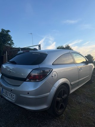 Opel Astra 2007