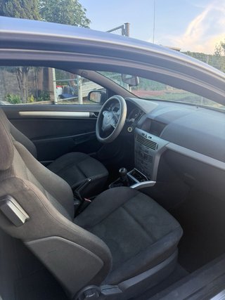 Opel Astra 2007