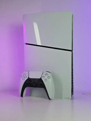 PS5 Slim Digital 1TB mando Playstation original