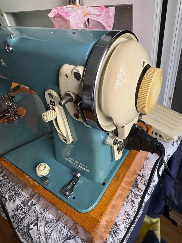 Máquina de coser SIGMA