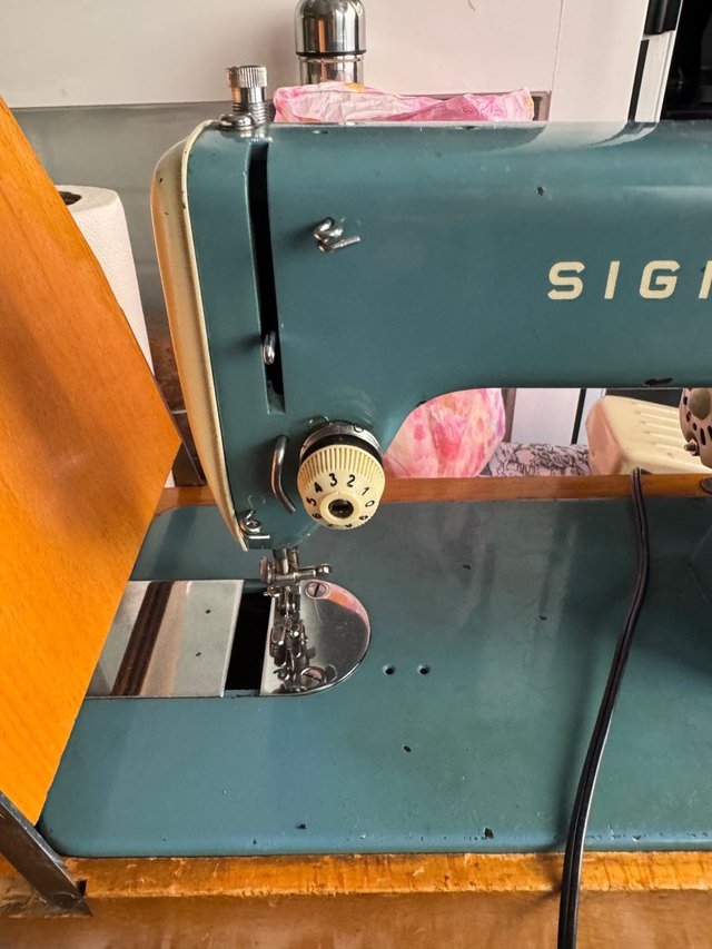 Máquina de coser SIGMA