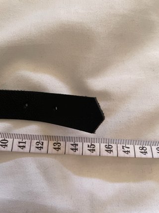 Gargantilla negra con aro plateado