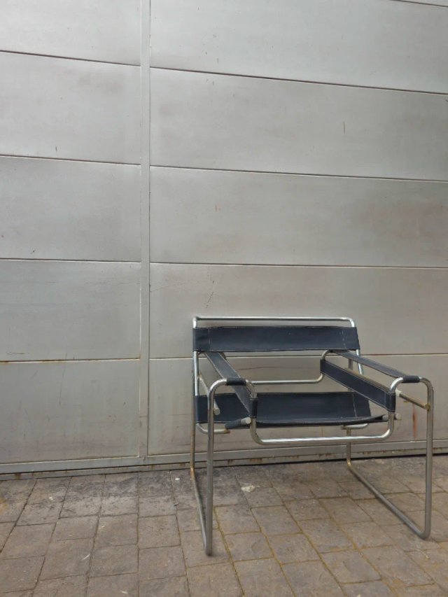 Sillón Wassily- B3 by Marcel Breuer