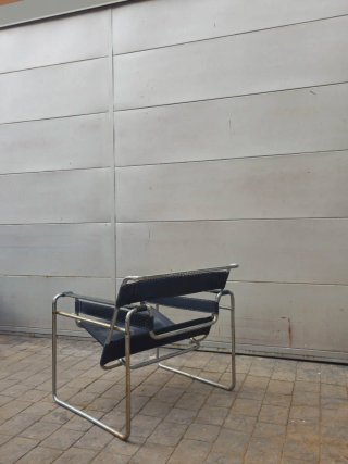 Poltrona Wassily- B3 di Marcel Breuer