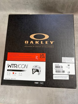 Casco Oakley Surf Talla M Blanco