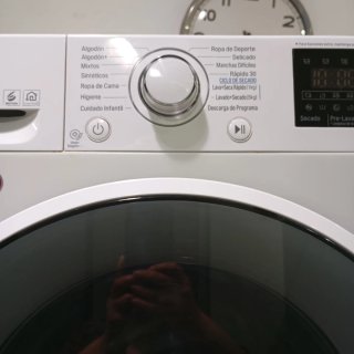Lavadora-Secadora LG 8/5 kg Direct Drive