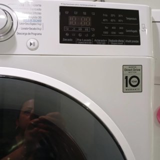 Lavadora-Secadora LG 8/5 kg Direct Drive