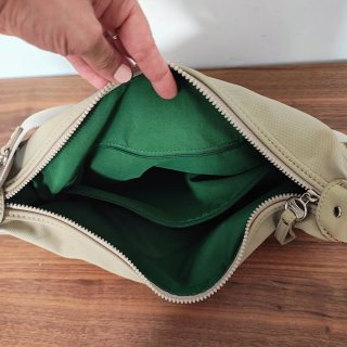 Bolso Lacoste Beige