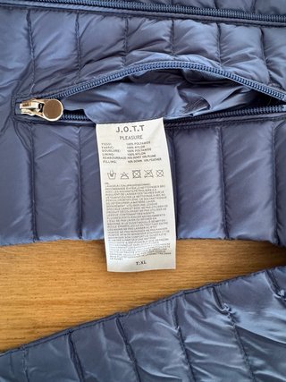 Chaqueta JOTT azul acolchada de primavera