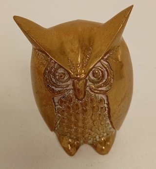 FIGURAS DE BÚHOS DE BRONCE DORADO