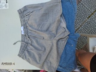 3 Pantalones Vaqueros Talla L con Goma