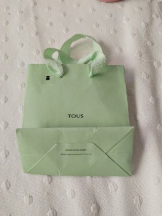 3 Bolsas y 2 cajitas regalo Tous.