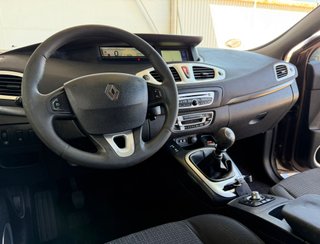 RENAULT GRAND SCÉNIC 7PZ 1.9dCi 130CV MANUAL 5PT